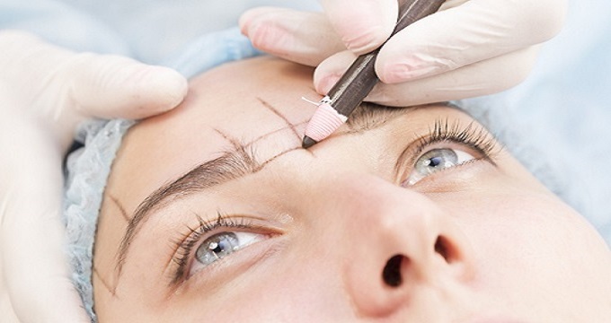 Eyebrow microblading services in Toronto